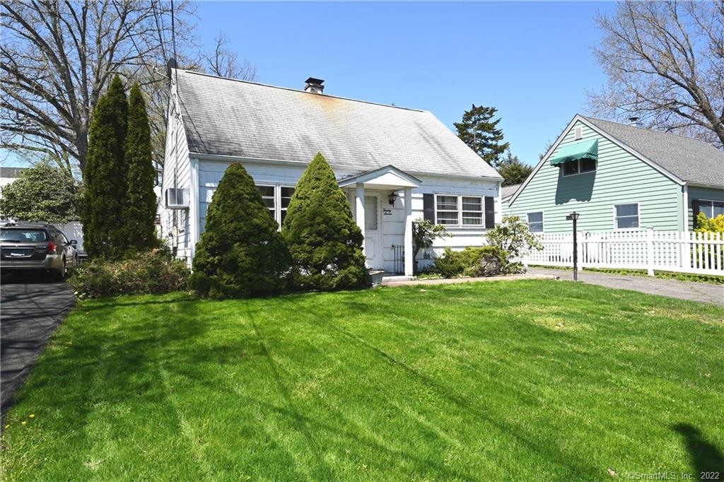 27 Hawthorne Drive Norwalk CT 06851