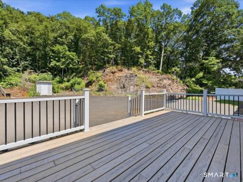 94 Barnes Avenue New Haven CT 06511