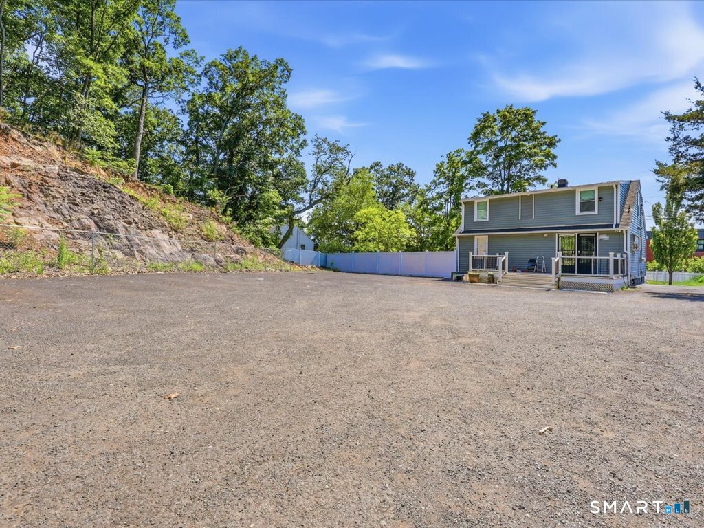 94 Barnes Avenue New Haven CT 06511