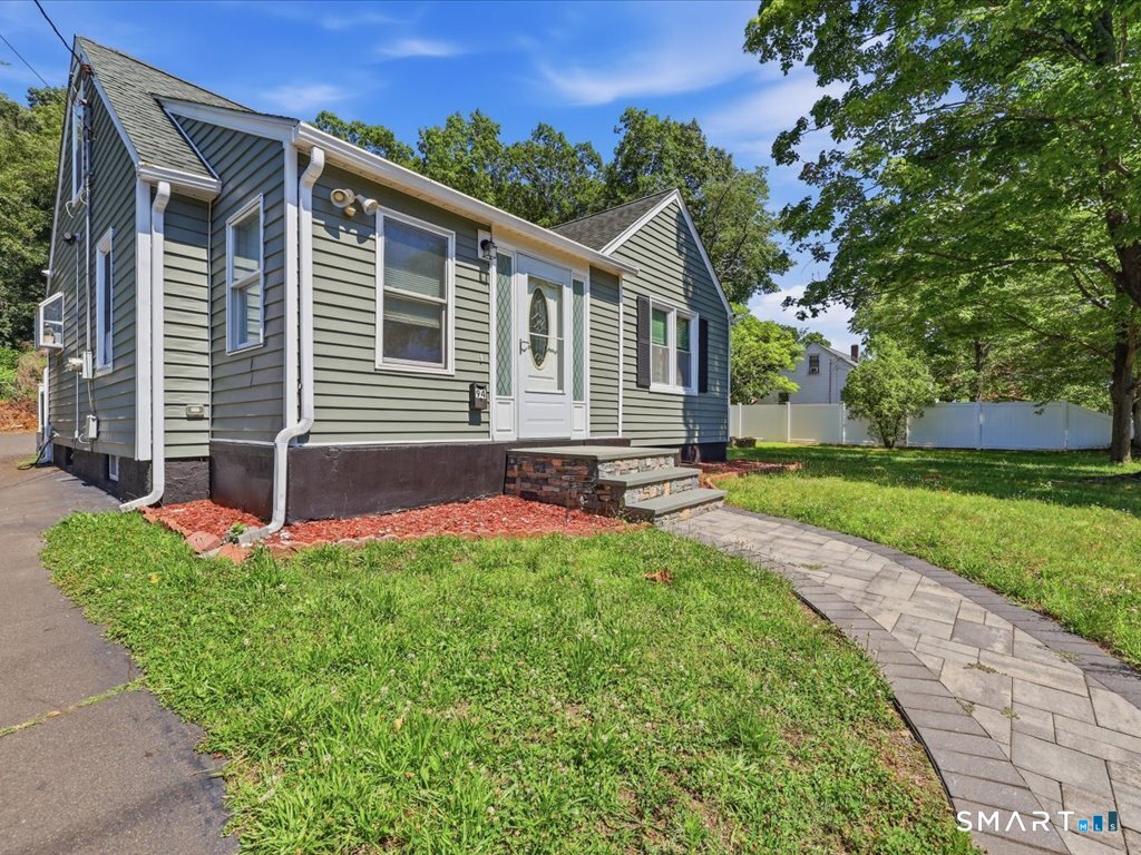 94 Barnes Avenue New Haven CT 06511