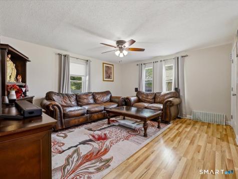 94 Barnes Avenue New Haven CT 06511