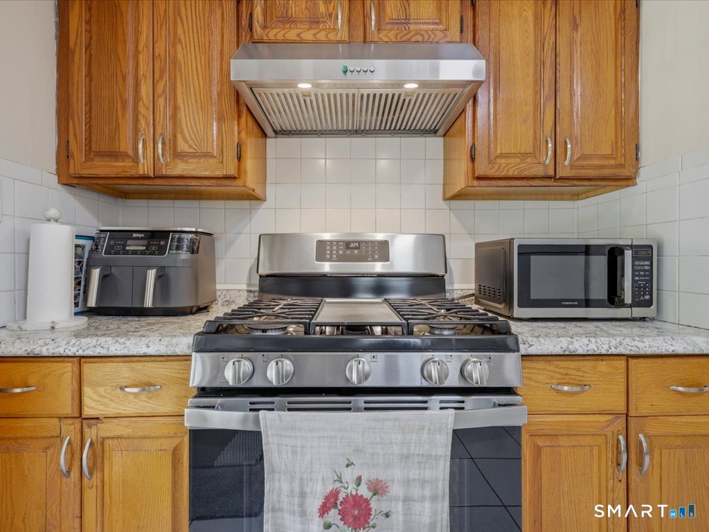 94 Barnes Avenue New Haven CT 06511
