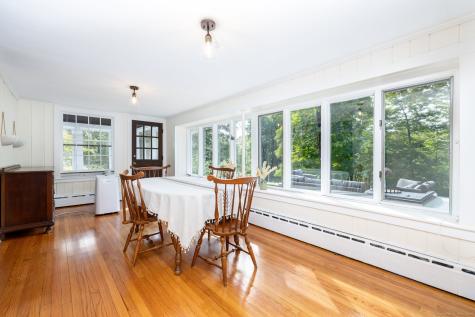 154 Wilburs Lane Guilford CT 06437