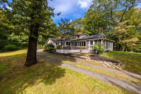 154 Wilburs Lane Guilford CT 06437