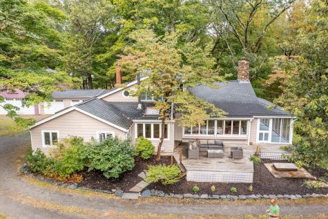 154 Wilburs Lane Guilford CT 06437