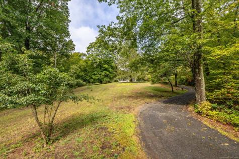 154 Wilburs Lane Guilford CT 06437