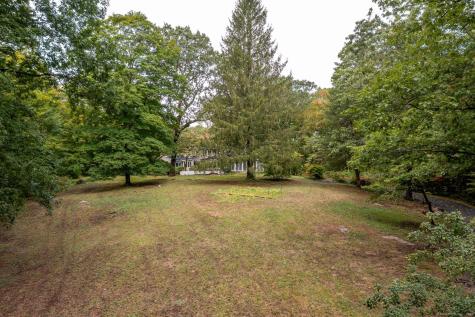 154 Wilburs Lane Guilford CT 06437