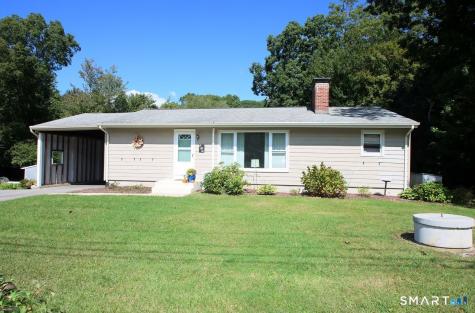 20 Damon Heights Road East Lyme CT 06357