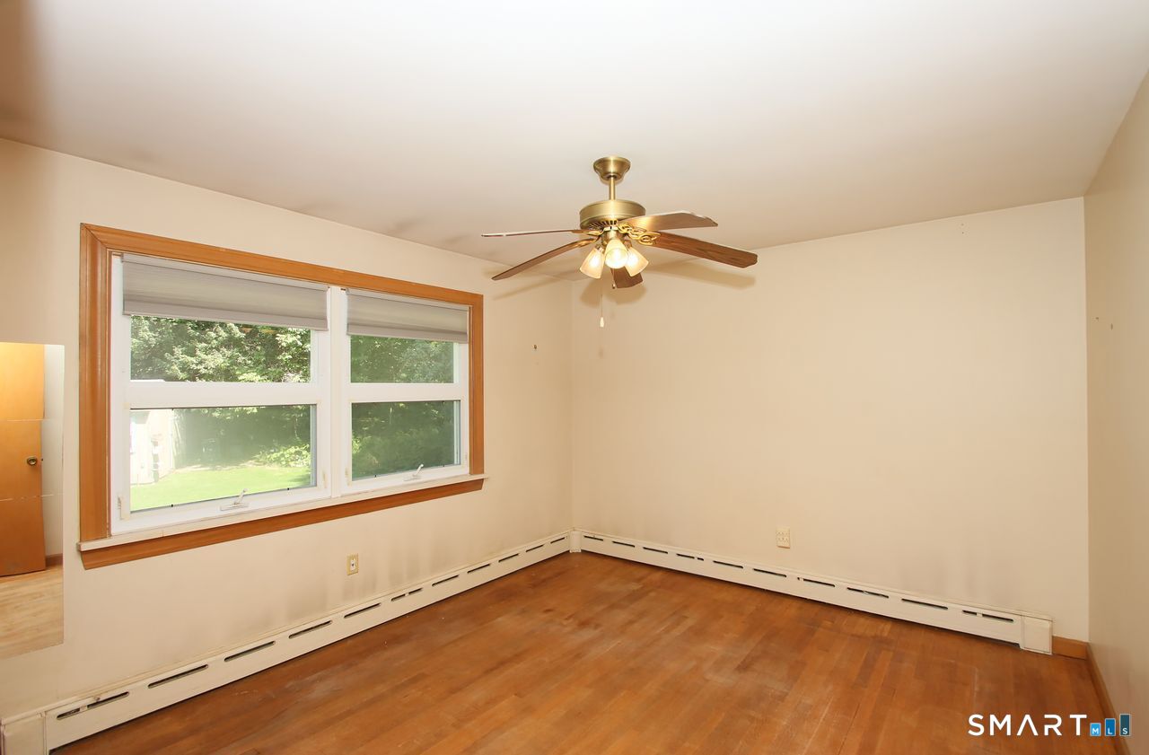 20 Damon Heights Road East Lyme CT 06357