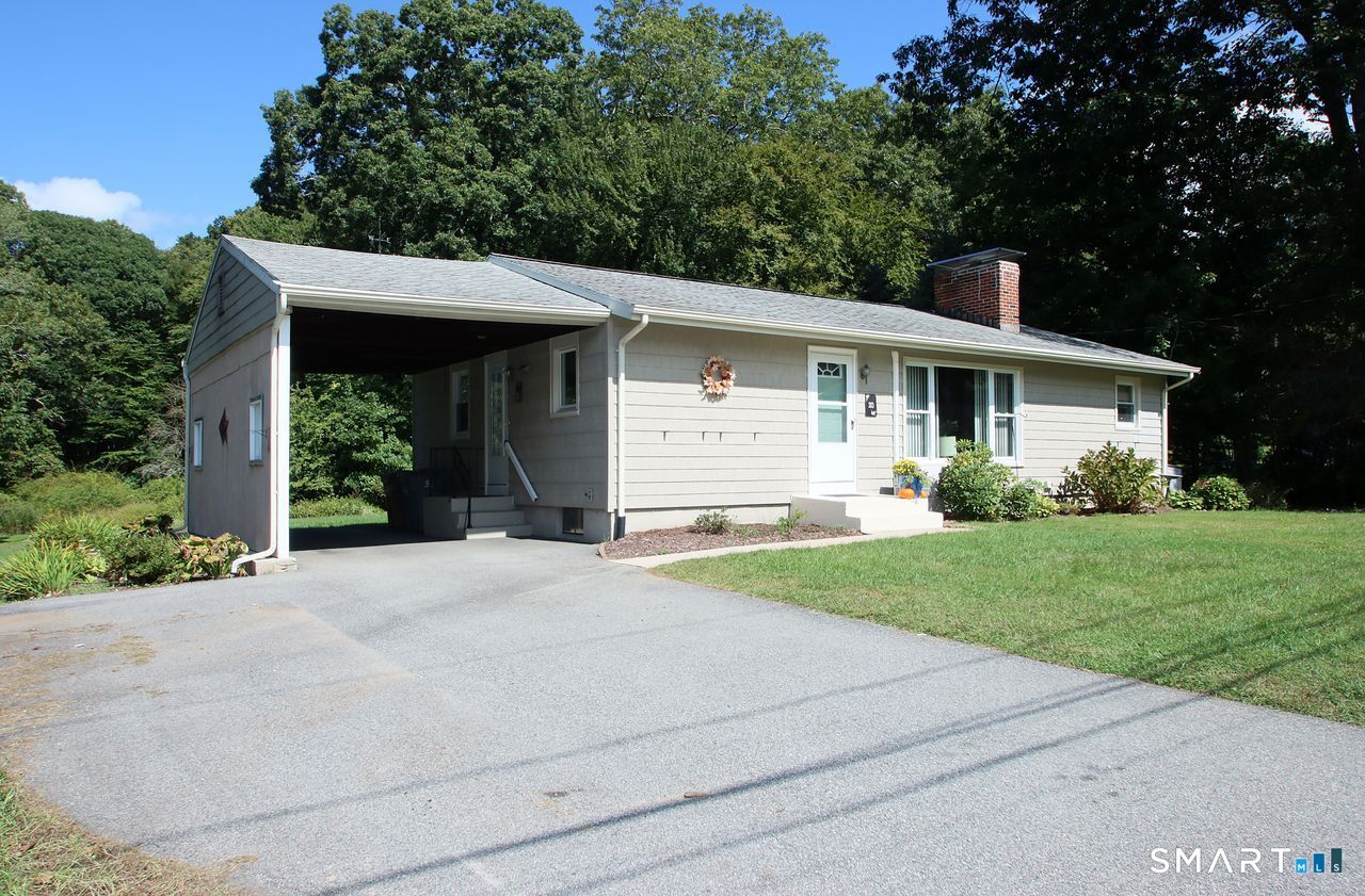 20 Damon Heights Road East Lyme CT 06357