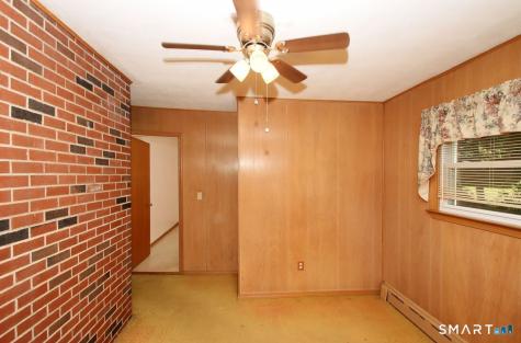 20 Damon Heights Road East Lyme CT 06357