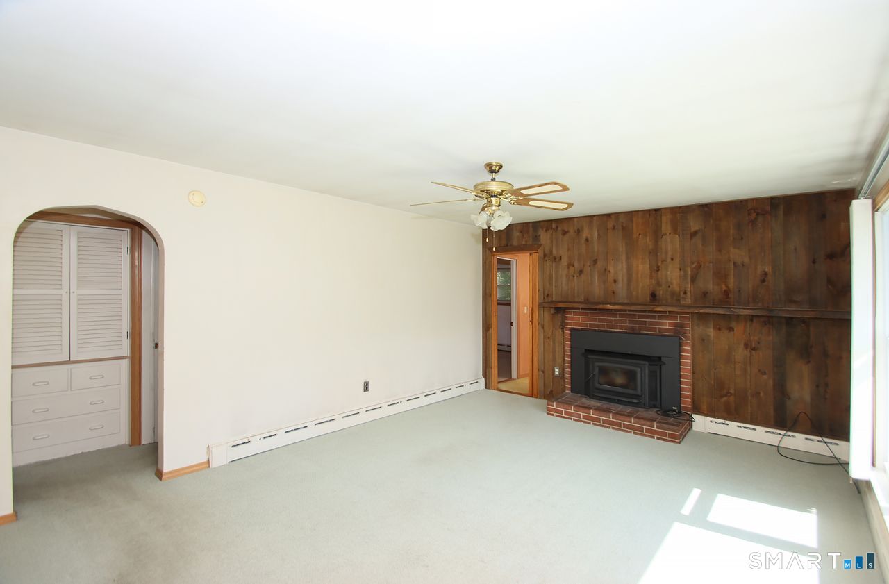 20 Damon Heights Road East Lyme CT 06357