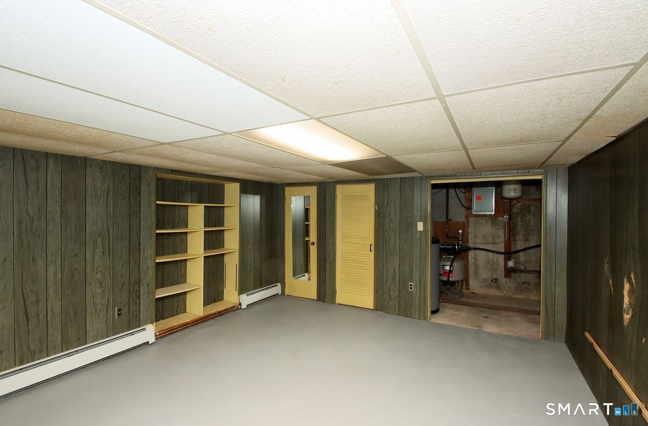 20 Damon Heights Road East Lyme CT 06357