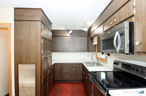 20 Damon Heights Road East Lyme CT 06357