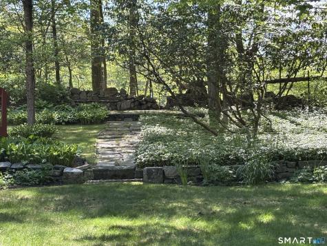 15 Limestone Terrace Ridgefield CT 06877
