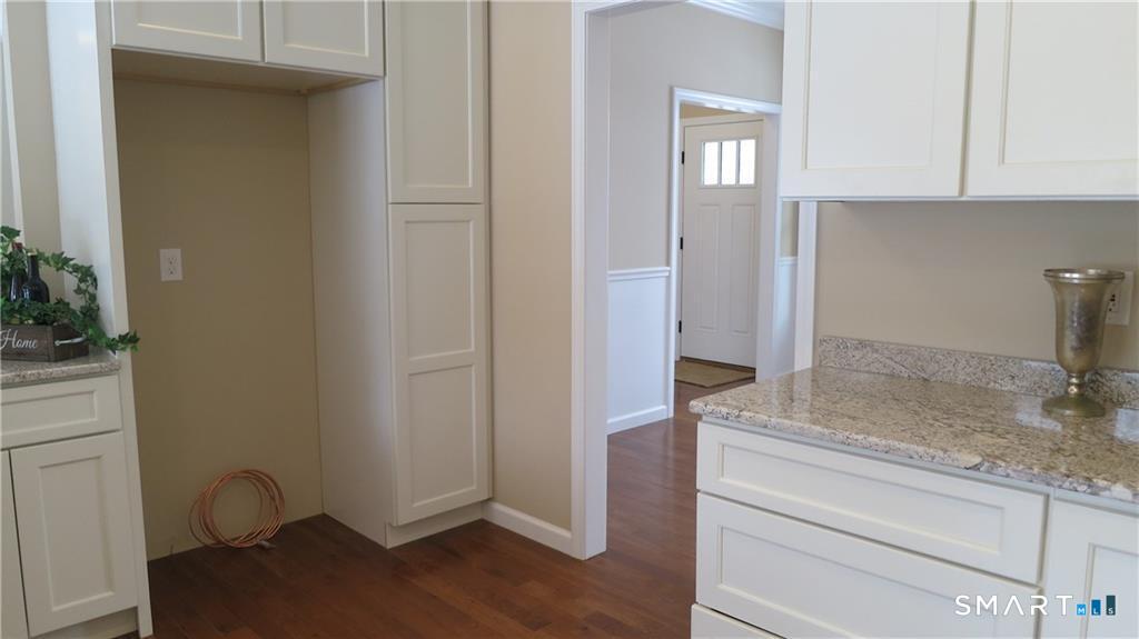 823 Stone Road Windsor CT 06095