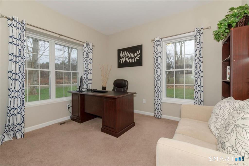 823 Stone Road Windsor CT 06095