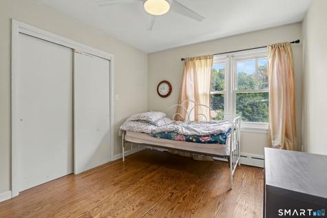 8 Bungay Terrace Seymour CT 06483