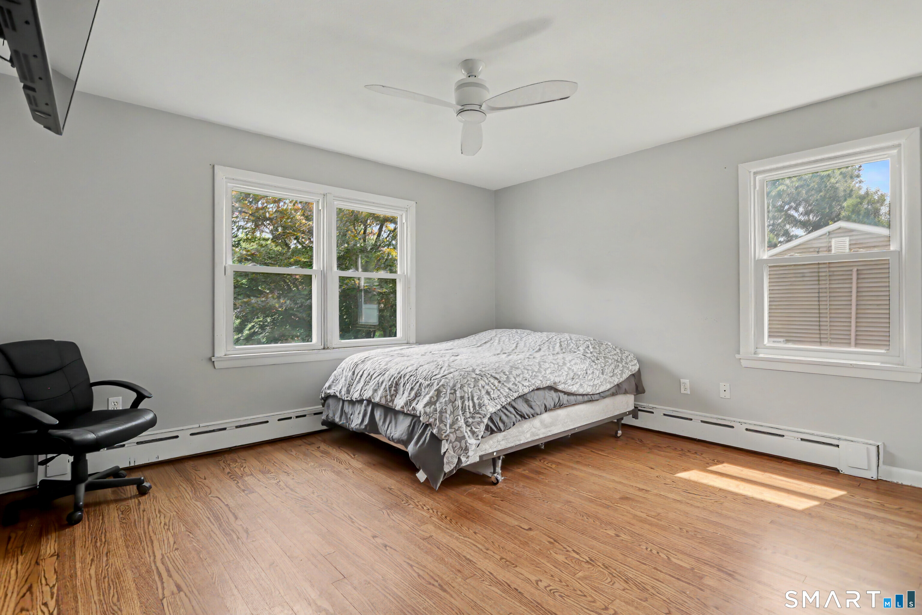 8 Bungay Terrace Seymour CT 06483
