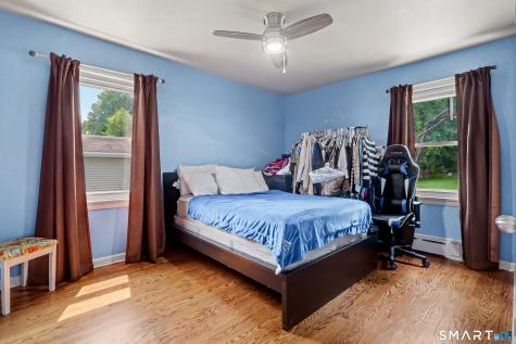 8 Bungay Terrace Seymour CT 06483