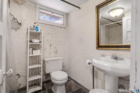 8 Bungay Terrace Seymour CT 06483