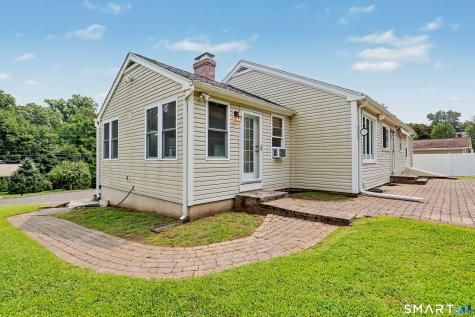 8 Bungay Terrace Seymour CT 06483
