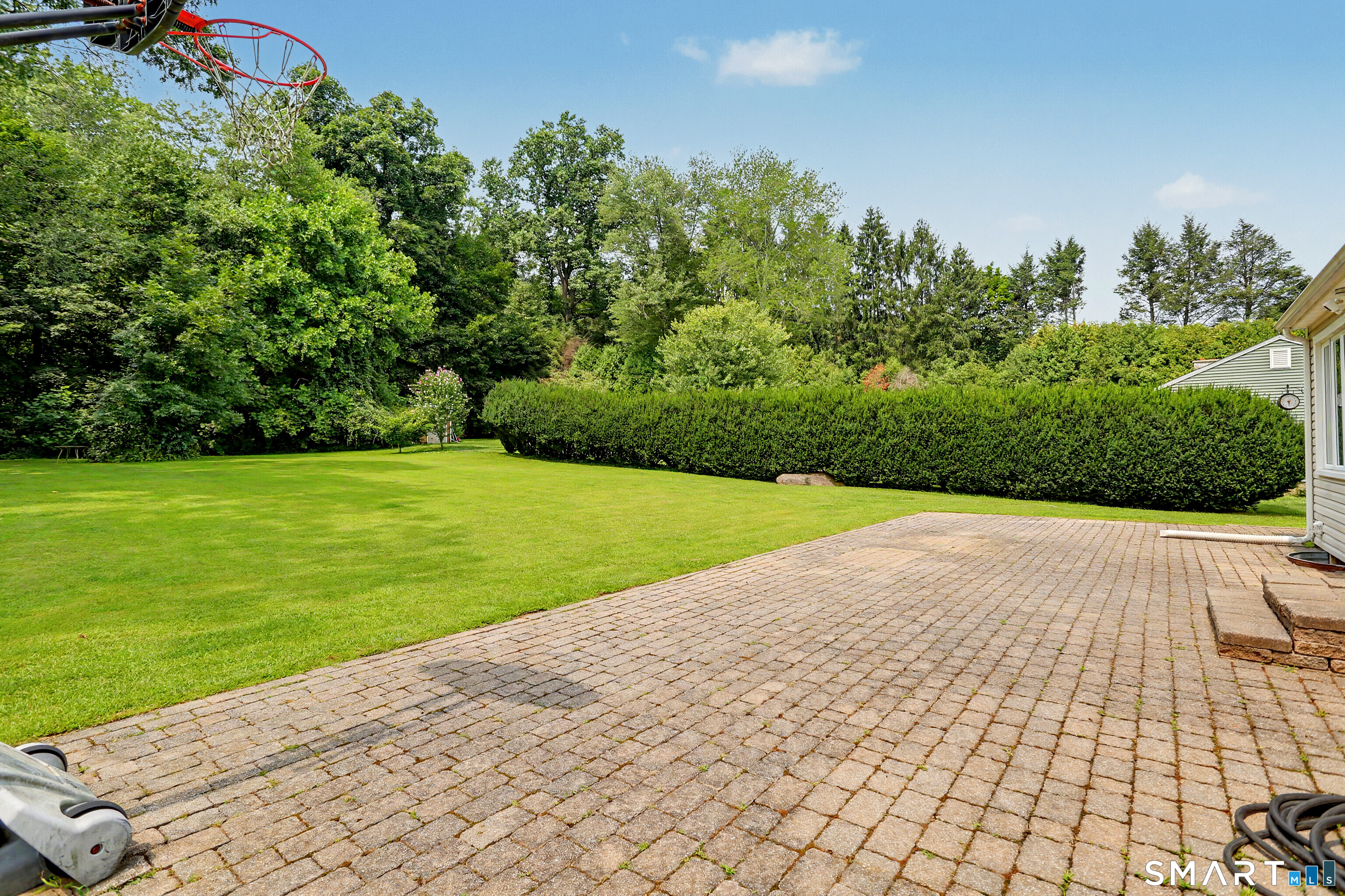 8 Bungay Terrace Seymour CT 06483