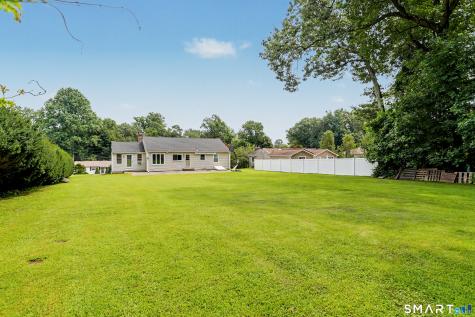 8 Bungay Terrace Seymour CT 06483