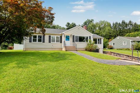 8 Bungay Terrace Seymour CT 06483