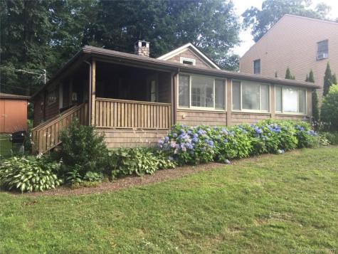 173 Island Trail Morris CT 06763
