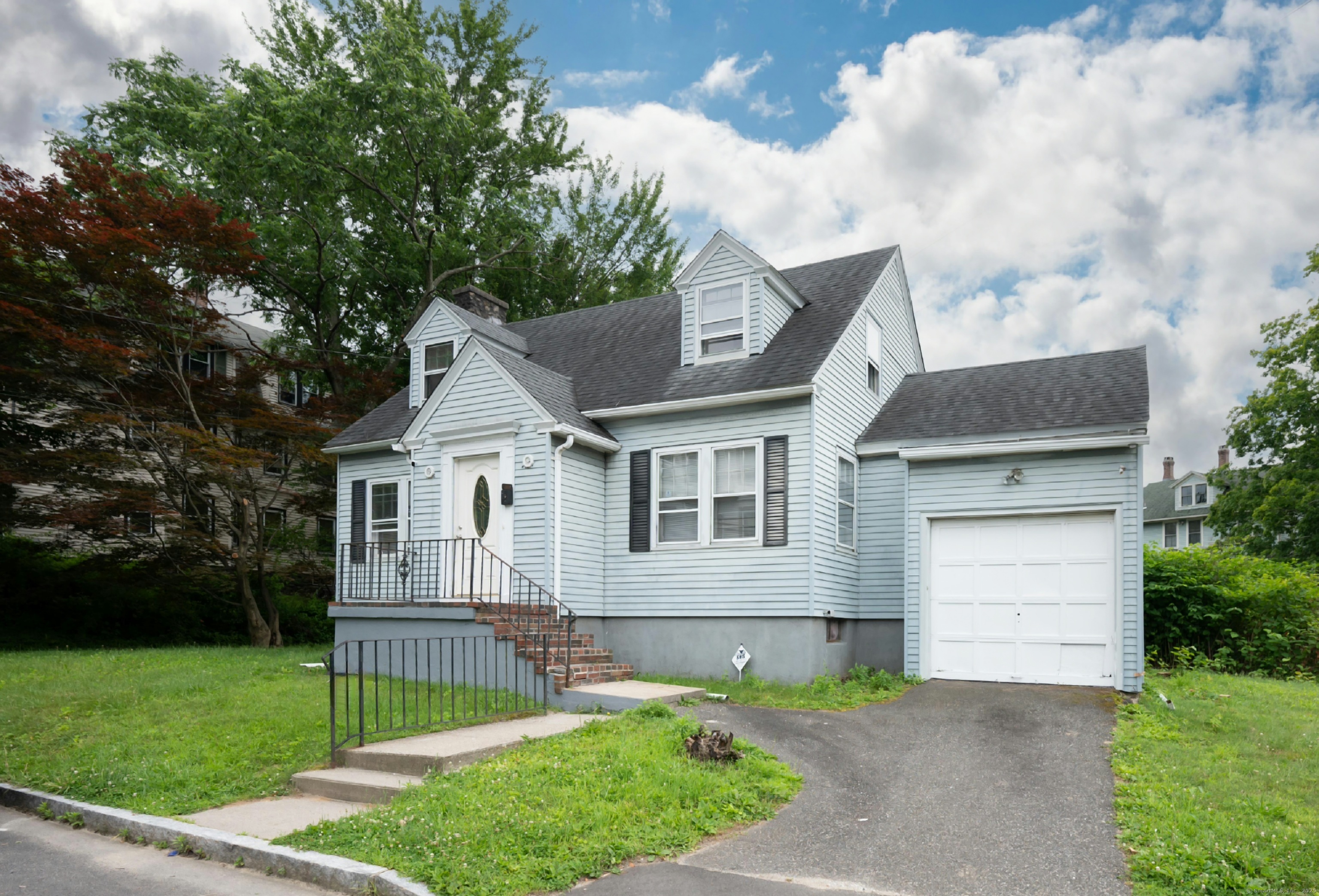 237 Ledgeside Avenue Waterbury CT 06708