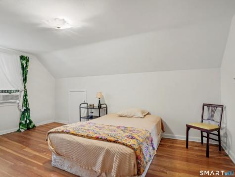 64 Breyer Avenue Bridgeport CT 06606