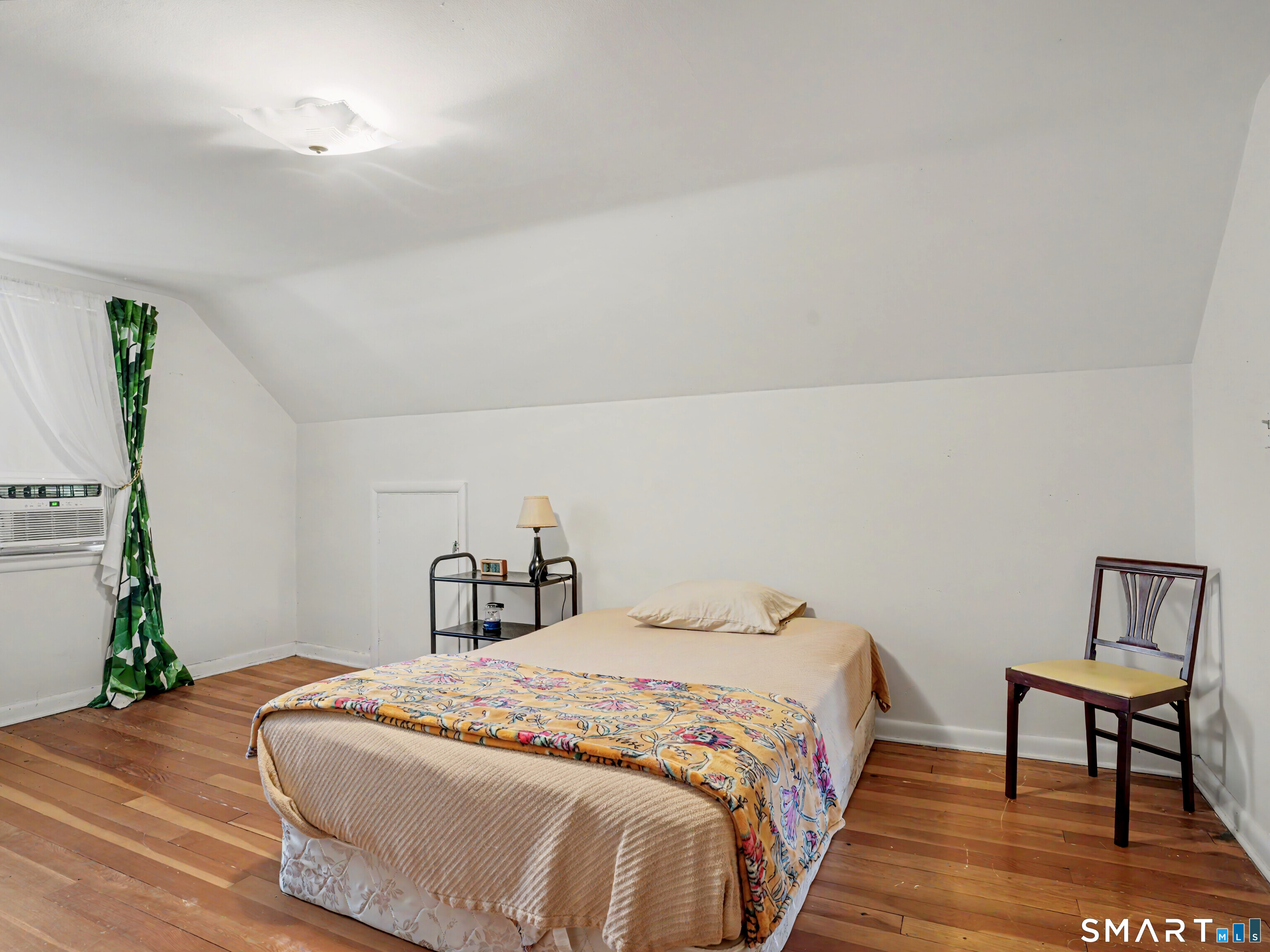 64 Breyer Avenue Bridgeport CT 06606