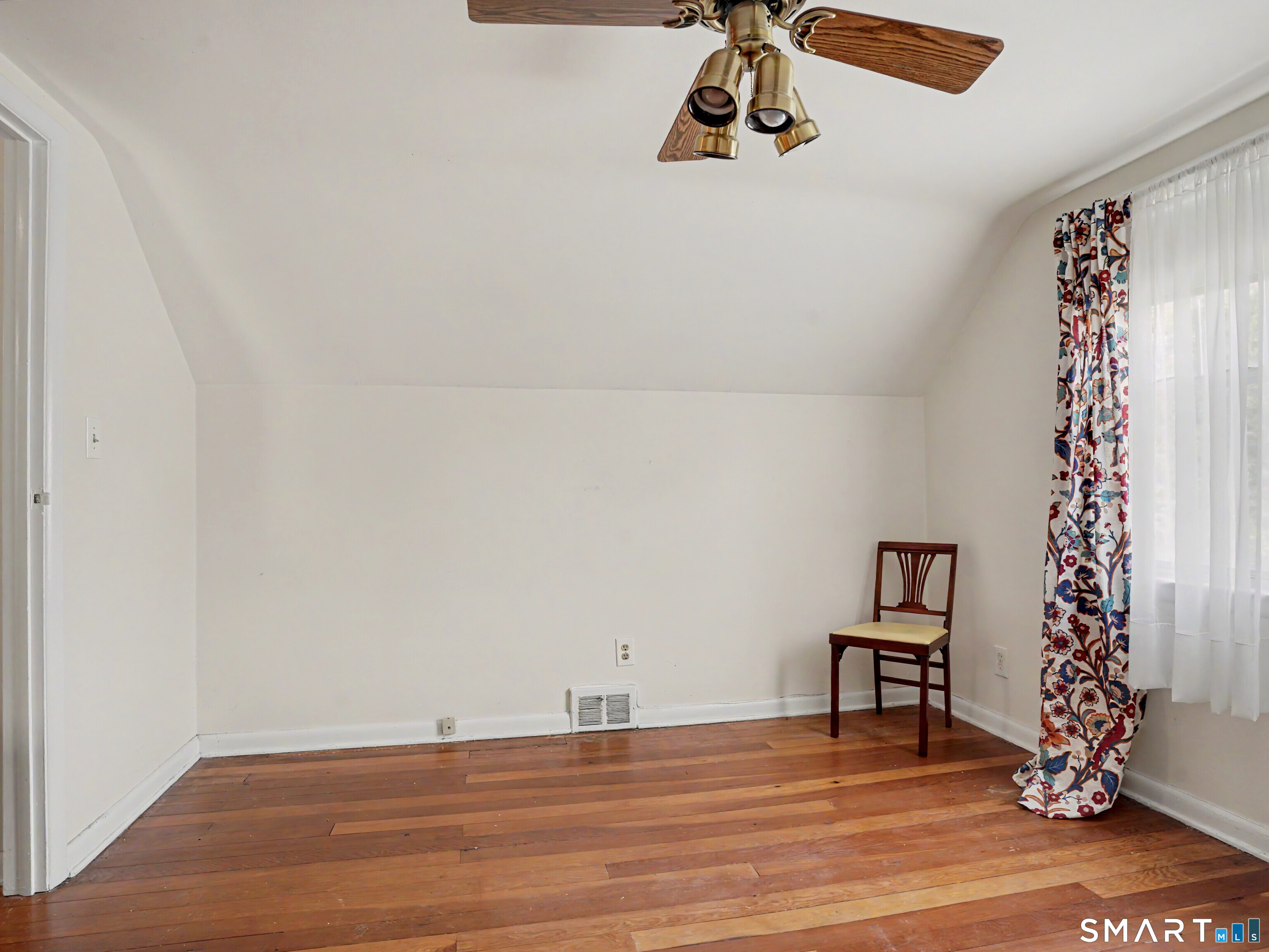 64 Breyer Avenue Bridgeport CT 06606