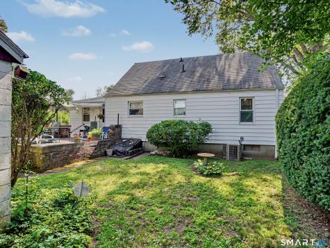 64 Breyer Avenue Bridgeport CT 06606