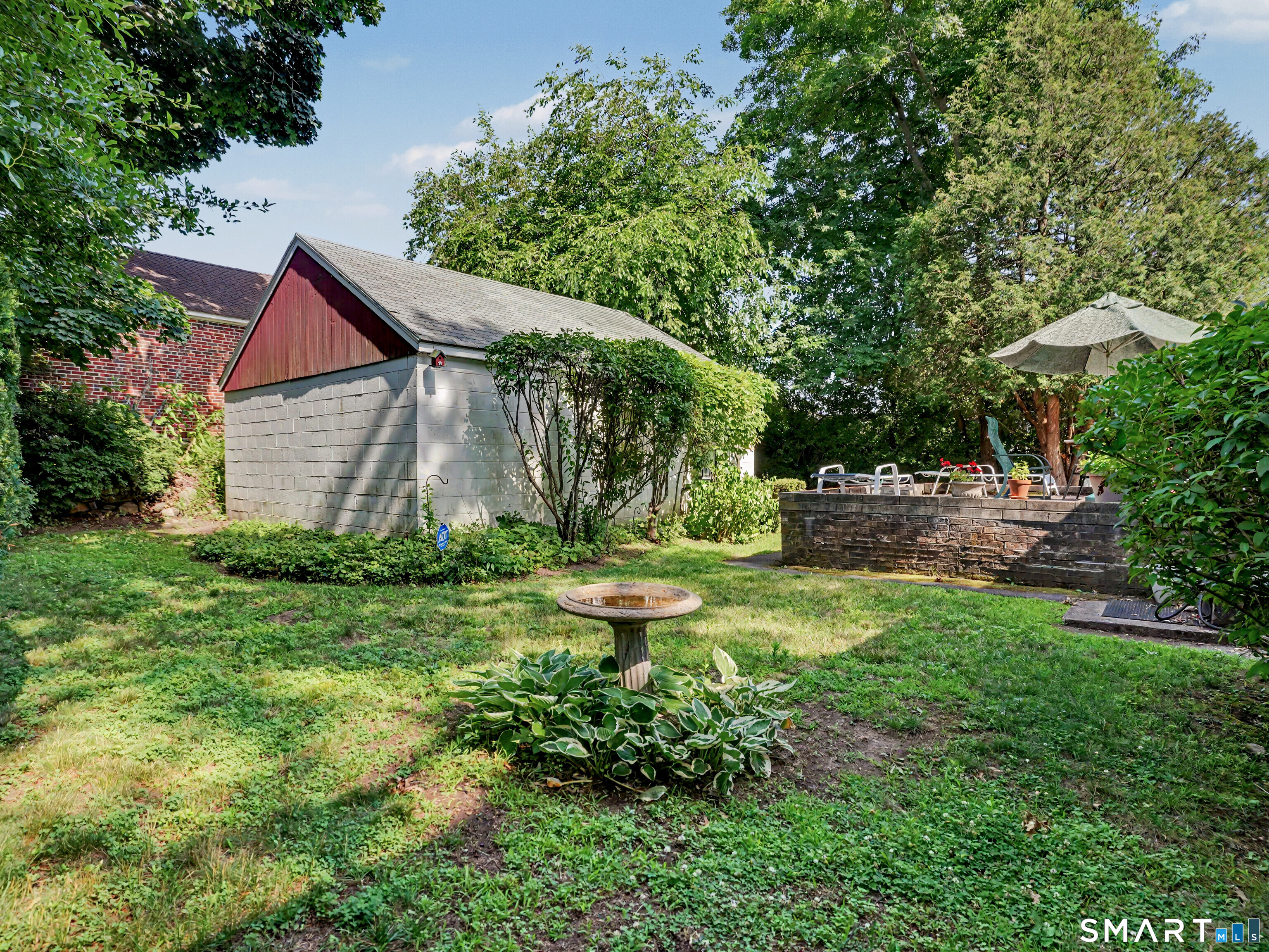 64 Breyer Avenue Bridgeport CT 06606