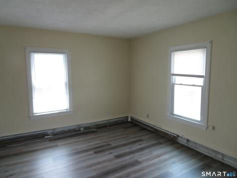49 Winter Street Manchester CT 06040