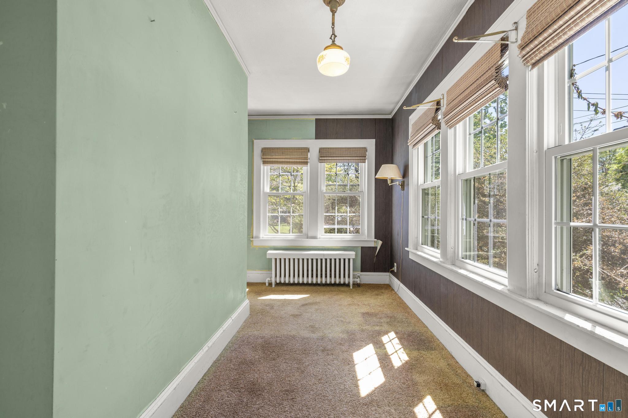 77 Newport Avenue West Hartford CT 06107