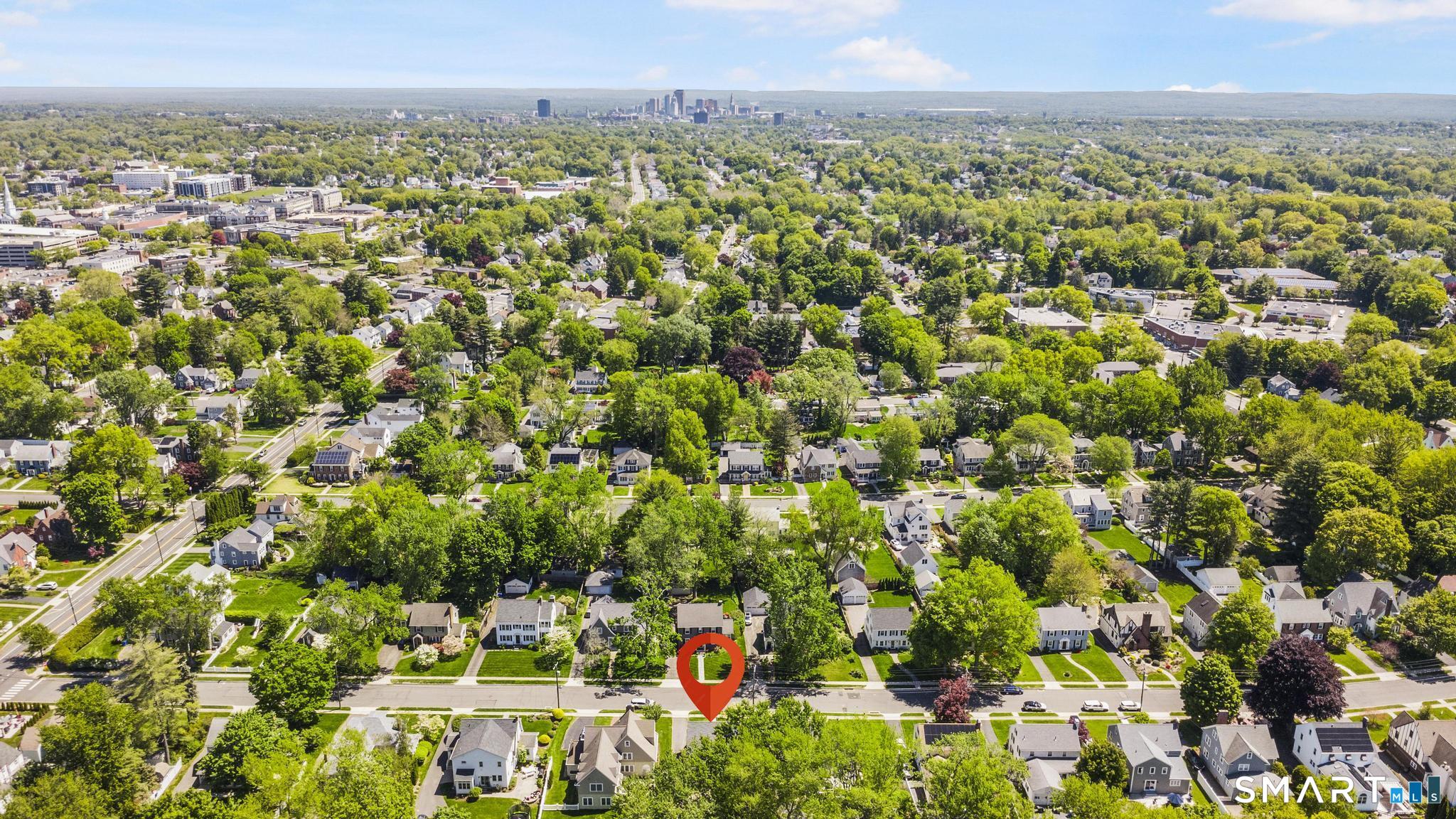 77 Newport Avenue West Hartford CT 06107