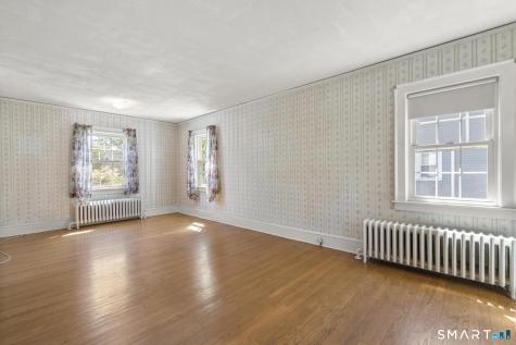 77 Newport Avenue West Hartford CT 06107