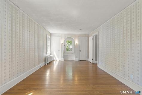 77 Newport Avenue West Hartford CT 06107