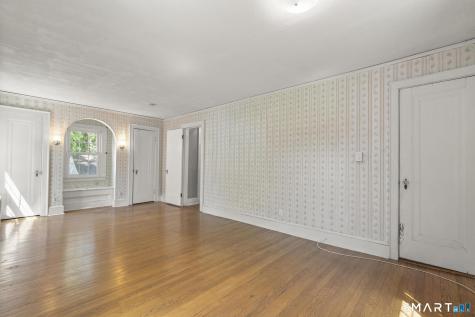 77 Newport Avenue West Hartford CT 06107