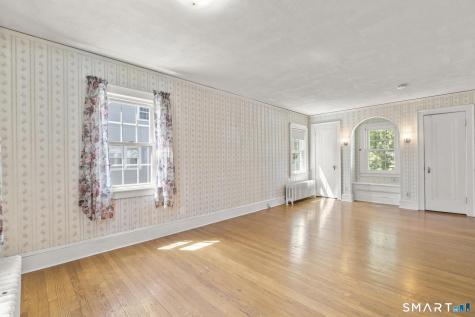 77 Newport Avenue West Hartford CT 06107