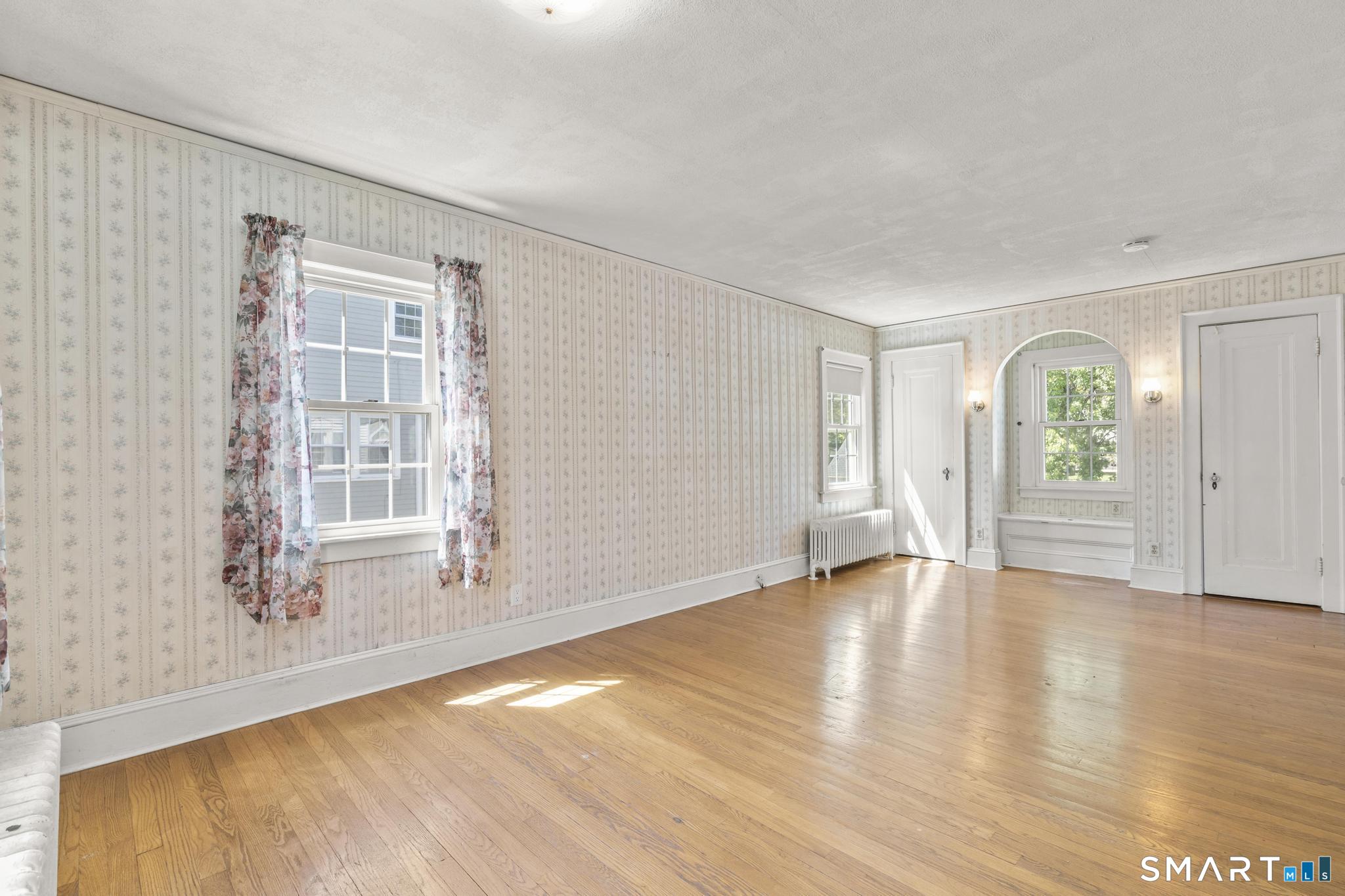 77 Newport Avenue West Hartford CT 06107