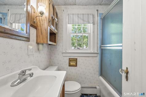 77 Newport Avenue West Hartford CT 06107