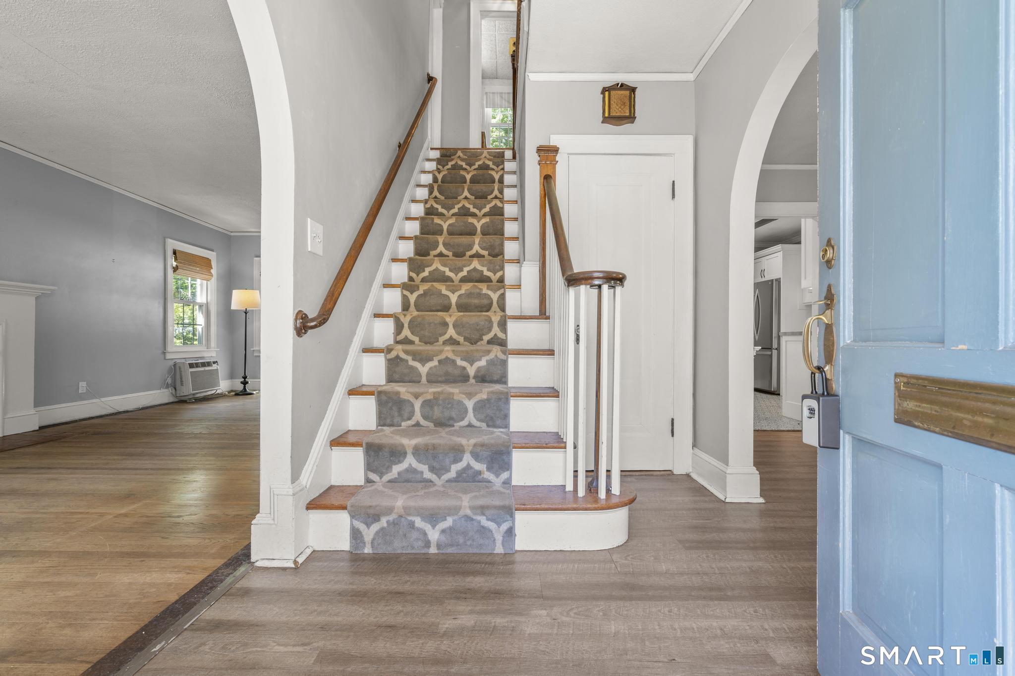 77 Newport Avenue West Hartford CT 06107