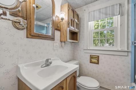 77 Newport Avenue West Hartford CT 06107