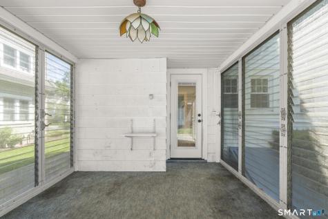 77 Newport Avenue West Hartford CT 06107