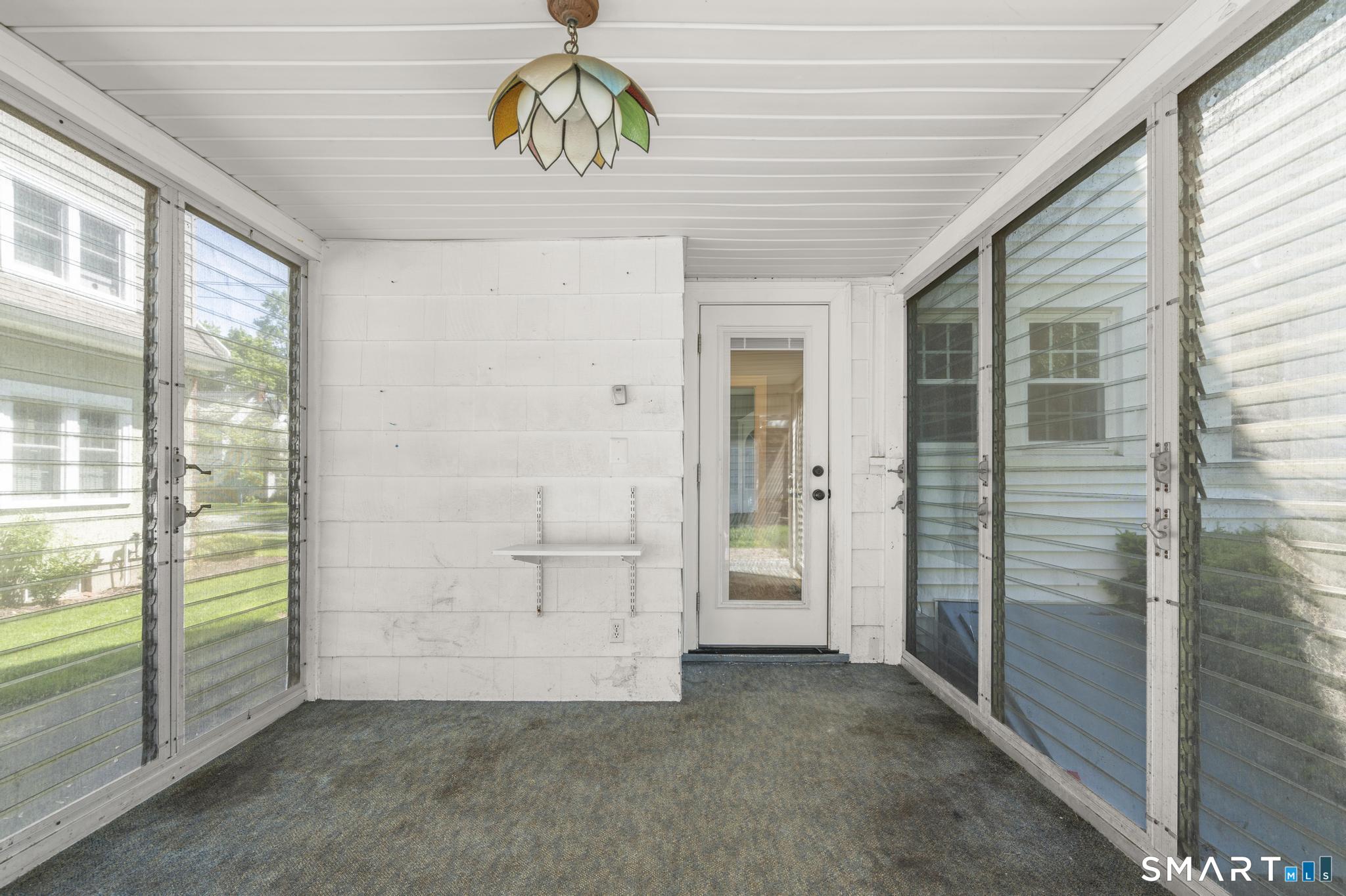 77 Newport Avenue West Hartford CT 06107