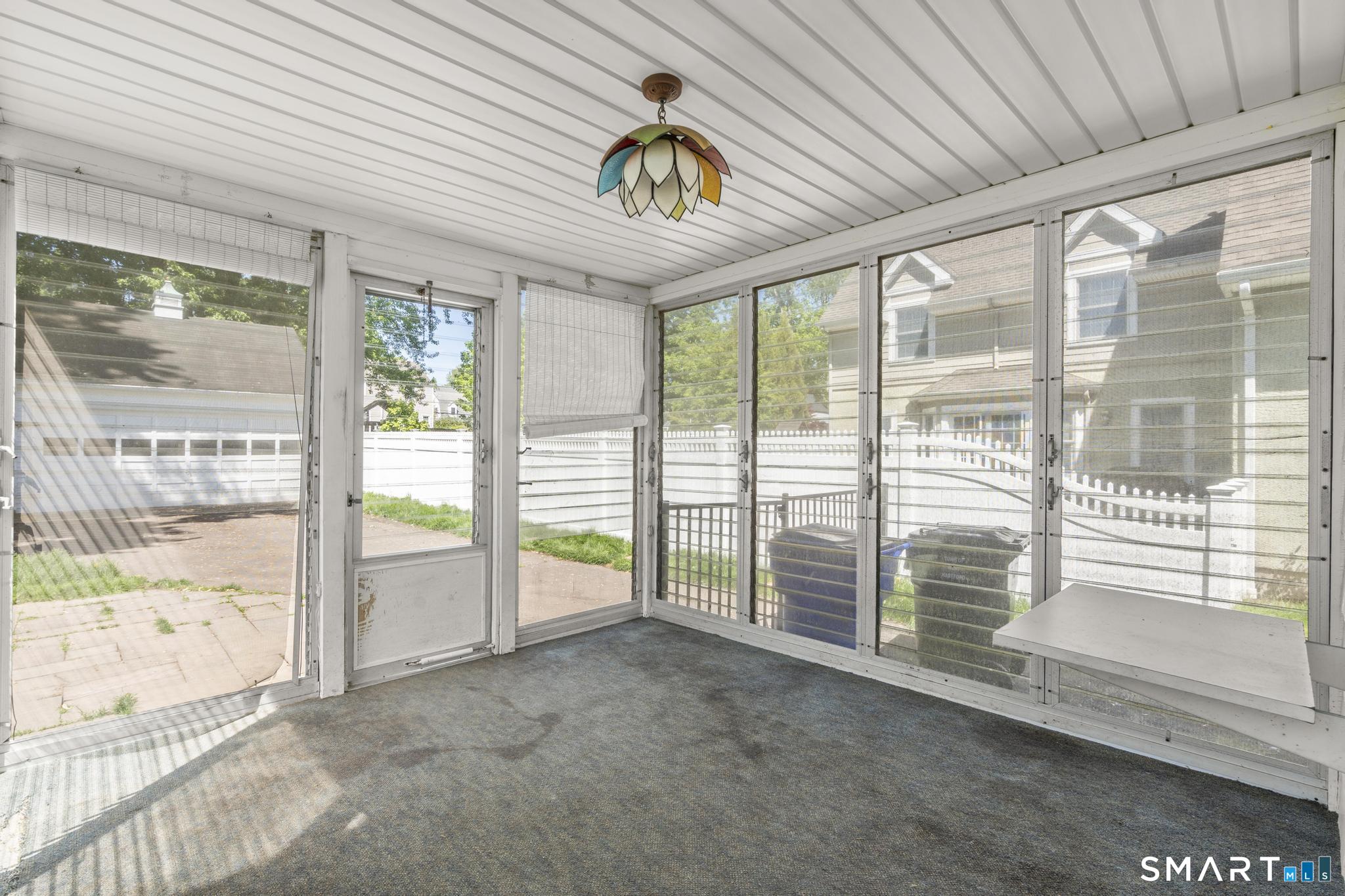 77 Newport Avenue West Hartford CT 06107